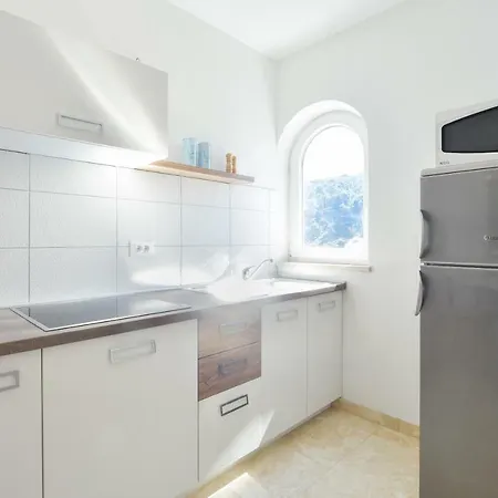 Mar 1 - Luxury Appartement