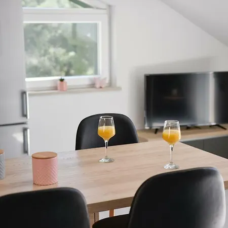 Mar 1 - Luxury Appartement